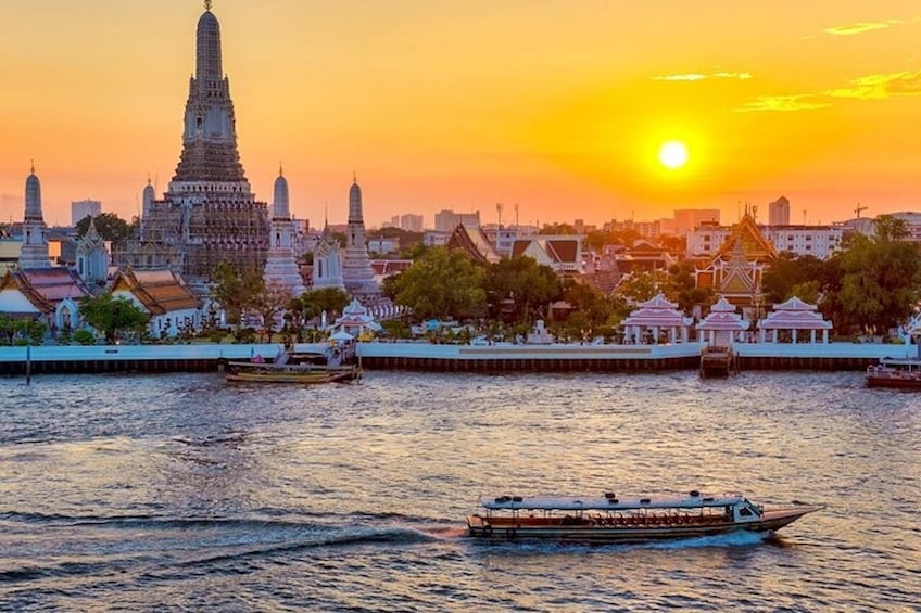 Amazing Tuk-Tuk Tour Bangkok By Night With Chinatown Street