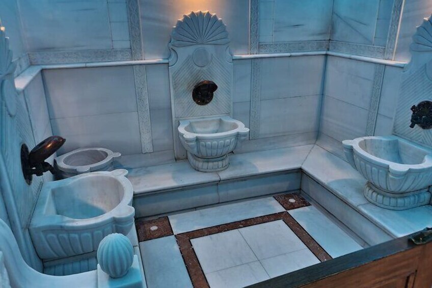 Istanbul : Historical Turkish Bath Experience in Old City