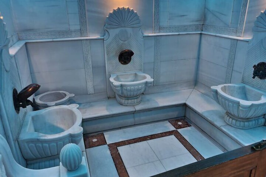 Istanbul : Historical Turkish Bath Experience in Old City