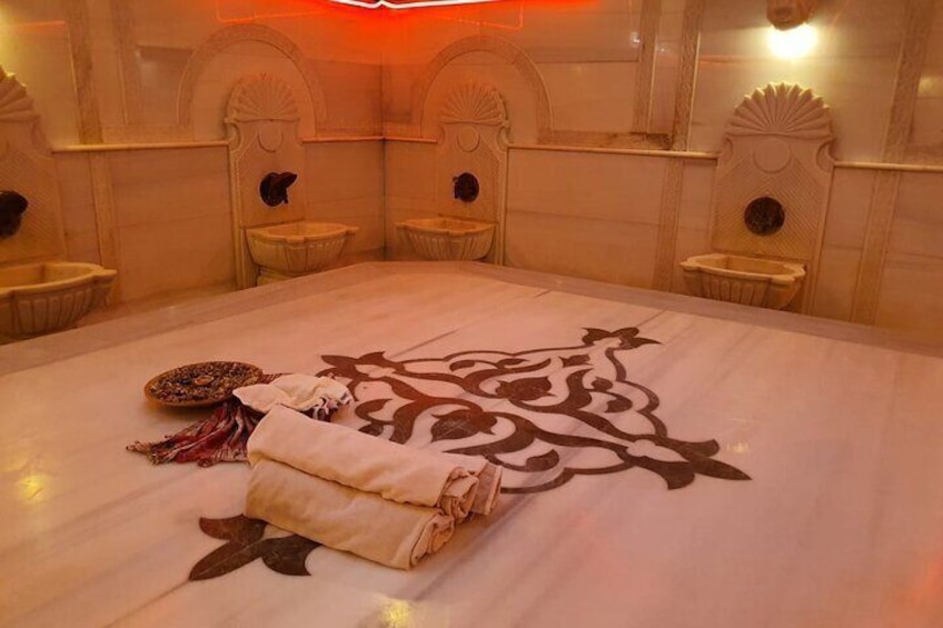 Istanbul : Historical Turkish Bath Experience in Old City