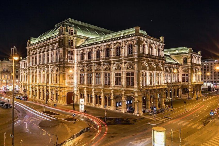 3 hour private tour in Vienna with private car