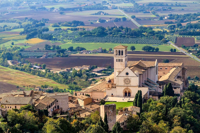 Picture 2 for Activity Transfer Between Florence and Rome with Sightseeing Stop