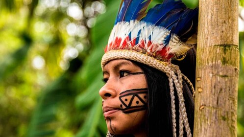 Iquitos : Visite guidée en bateau du fleuve Amazone et de la communauté aut...