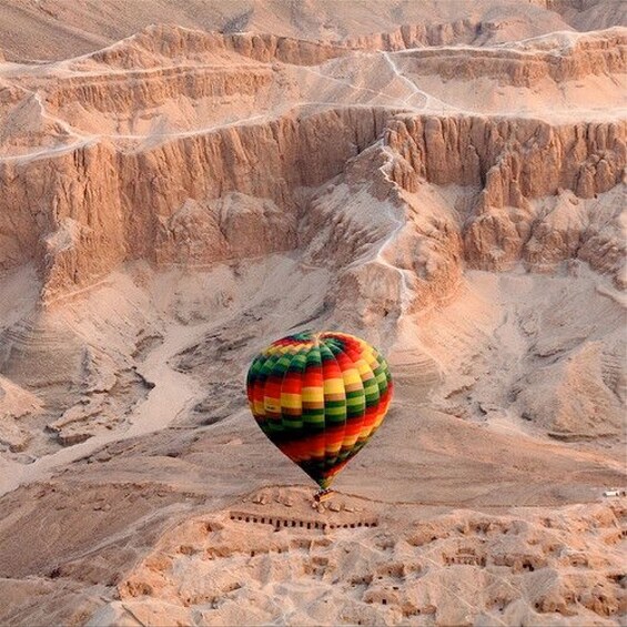 Picture 3 for Activity Luxor: Hot Air Balloon Ride over the Valley of the Kings