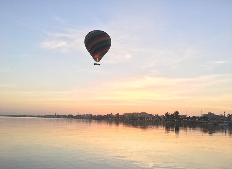 Picture 9 for Activity Luxor: Hot Air Balloon Ride over the Valley of the Kings