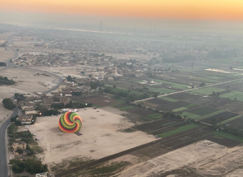 Picture 6 for Activity Luxor: Hot Air Balloon Ride over the Valley of the Kings