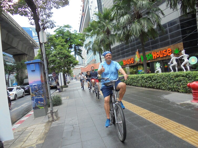 Amazing Bangkok by Bike Day Tour w/ Lunch