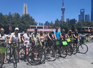 Shanghai: tour in bici classico di un'intera giornata con un pranzo autenti...
