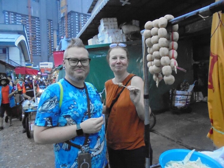 Amazing Bangkok Bite & Bike Night Tour