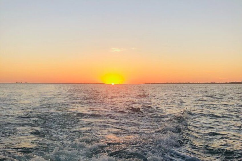 Yacht party cruise in St. Petersburg to Shell Key