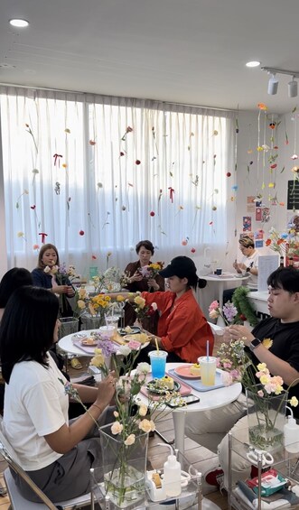 Bangkok Gorgeous Flower Arranging Class