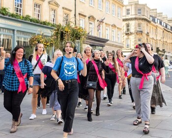 Bain : Silent Disco Visite guidée à pied