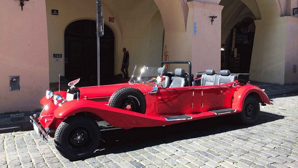 Prague: Vintage Car Ride and Walking Tour