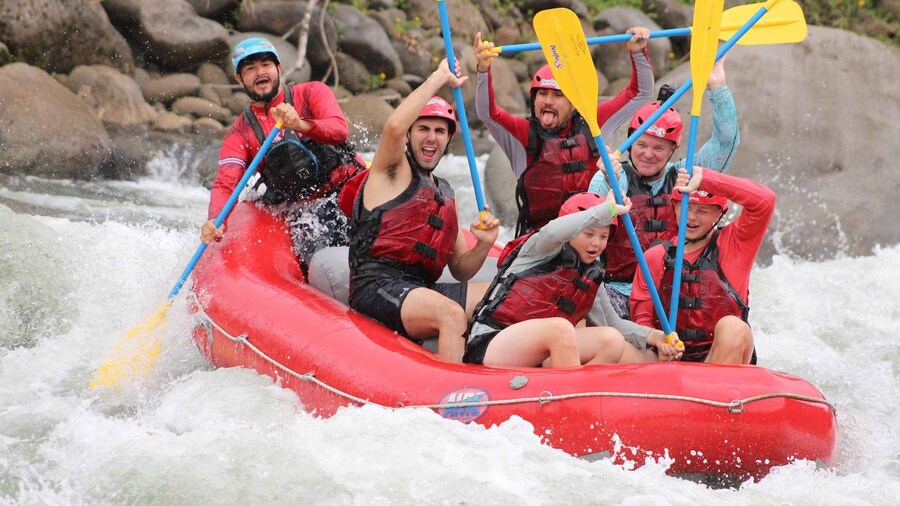 San Jose Rafting Class 3-4 with Connection to La Fortuna