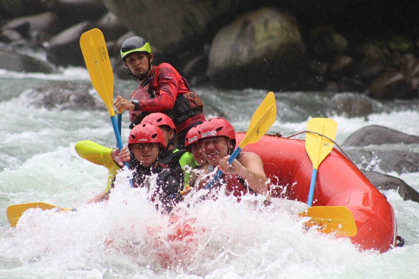 Picture 9 for Activity San Jose Rafting Class 3-4 with Connection to La Fortuna