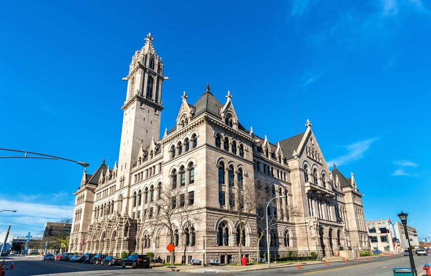 Best of Buffalo Walking Tour with Naval Park and Boat Cruise