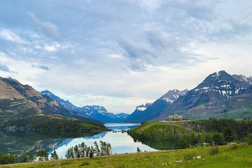 1 Day Waterton Lakes National Park Tour from Calgary