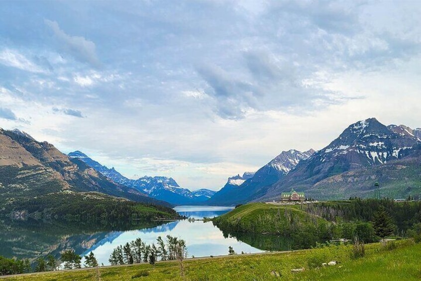 1 Day Waterton Lakes National Park Tour from Calgary