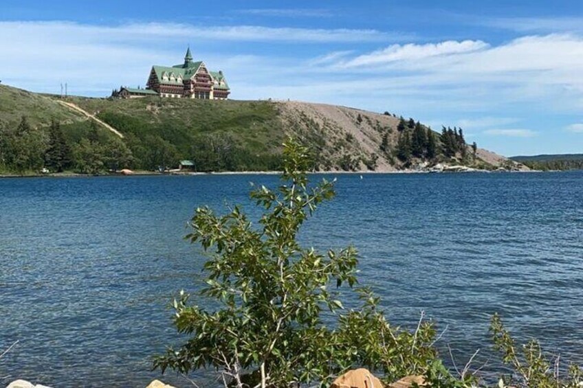 1 Day Waterton Lakes National Park Tour from Calgary