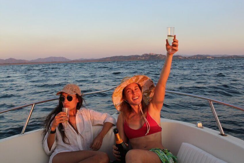 Private Champagne Sunset tour in Playa Grande from Tamarindo