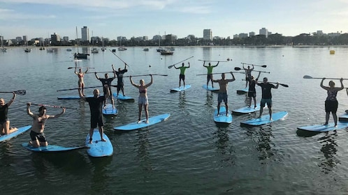 聖基爾達：站立式槳板團體課程