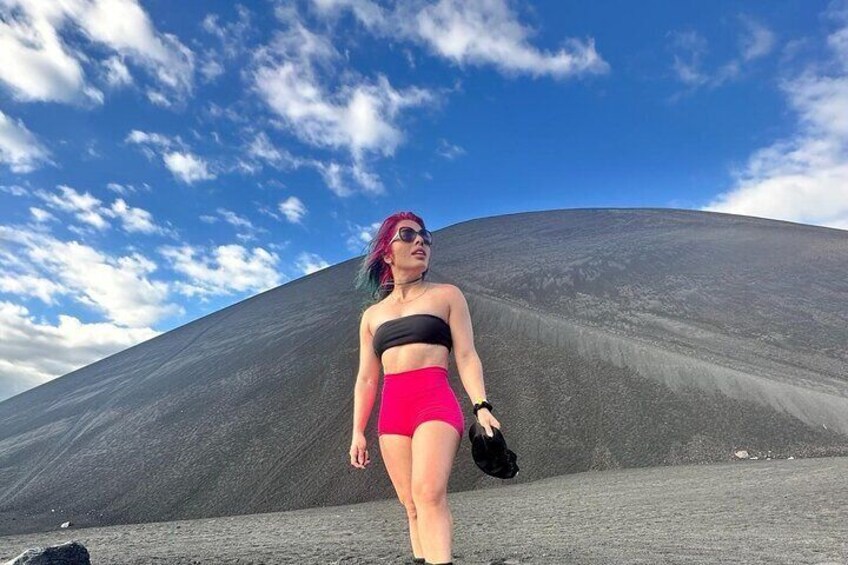 Private Sandboarding Tour Cerro Negro and the Central Park of León