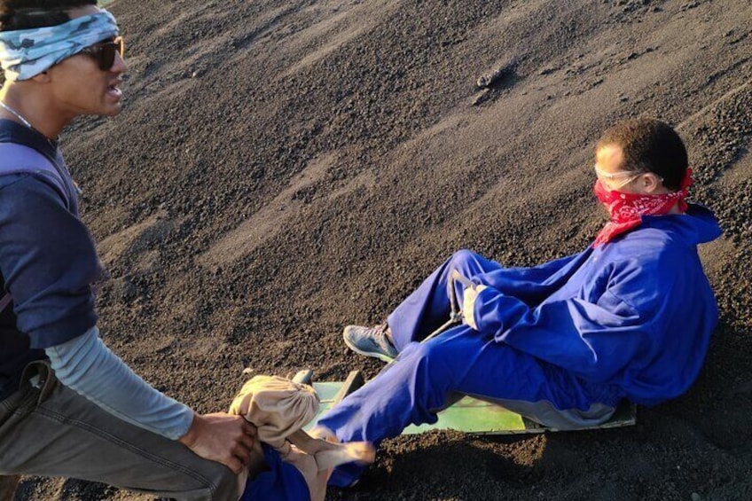 Private Sandboarding Tour Cerro Negro and the Central Park of León