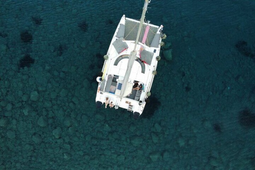 Santorini Private Catamaran Cruise with Meal and Drinks