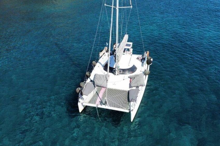 Santorini Private Catamaran Cruise with Meal and Drinks