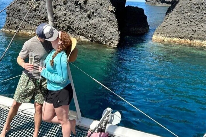 Santorini Private Catamaran Cruise with Meal and Drinks 