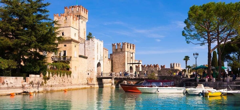 Picture 3 for Activity Sirmione: Walking and Speedboat Tour