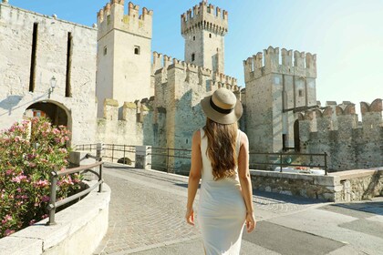 Sirmione: ทัวร์เดินเท้าและเรือเร็ว