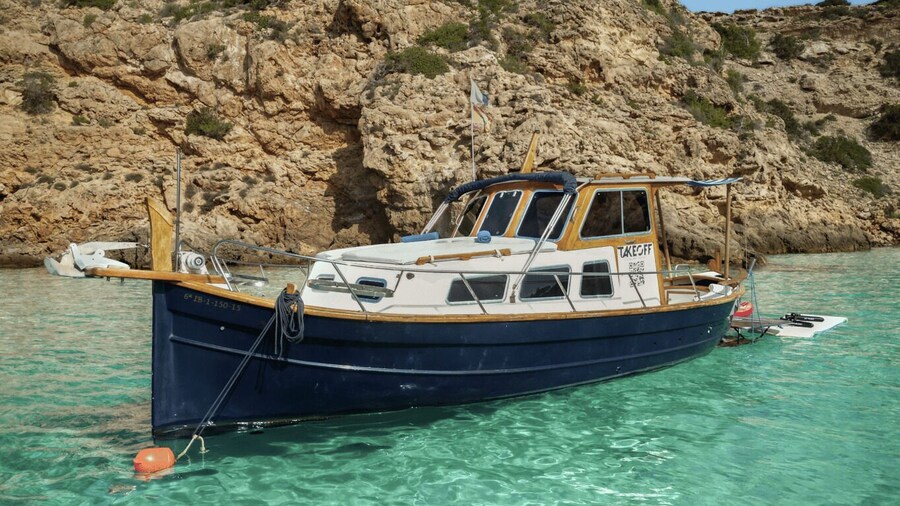 Ibiza: Classic Full or Half-Day Boat Charter