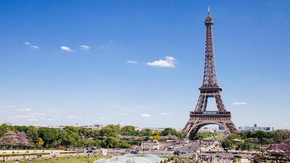 PARIS DISCOVERY EXPERIENCE PRIVATE HALF DAY TOUR