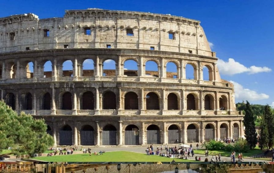 ROME OF THE CEASARS PRIVATE HALF DAY TOUR