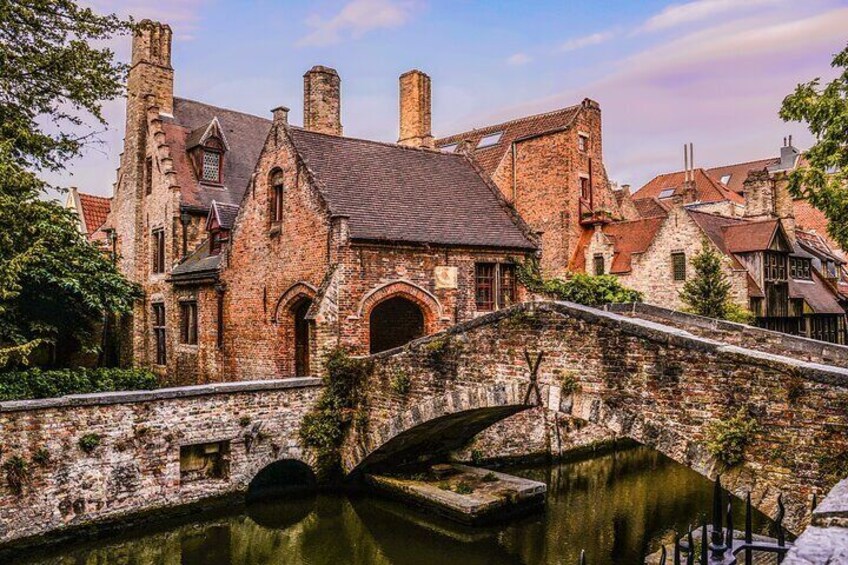 Half Day Private Historical Tour of Bruges