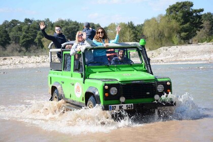 Fra Alanya: Jeepsafari og pikniklunsj ved elven Obacay