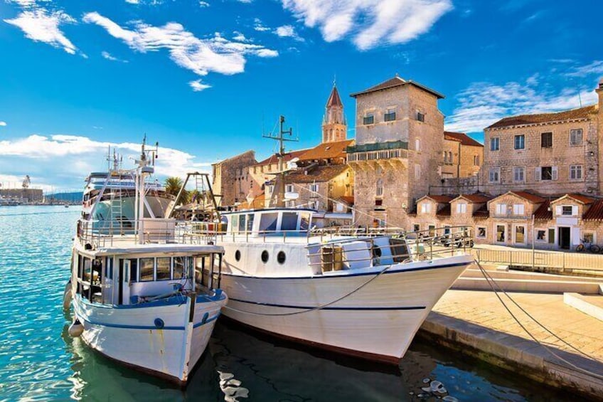Trogir Tour with Sightseeing Bus from Split