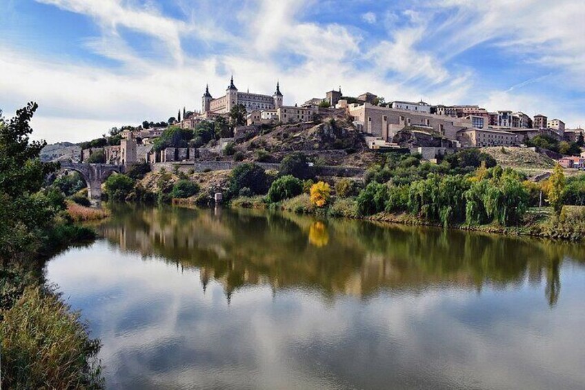 Private Tour Madrid to Lisbon with 2 stops in Toledo and Merida