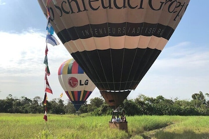 Balloon Trip in Madrid with Brunch Included