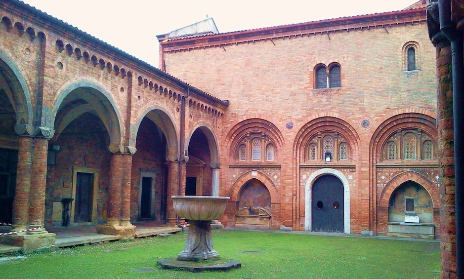 Picture 1 for Activity Bologna: Private Santo Stefano Tour with Food Tasting