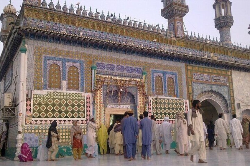 Private Guided and All-Inclusive Jhang City Tour