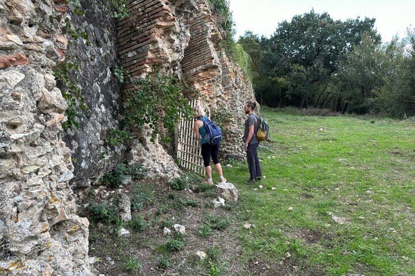 Saturnia's thermal waters a hike through history