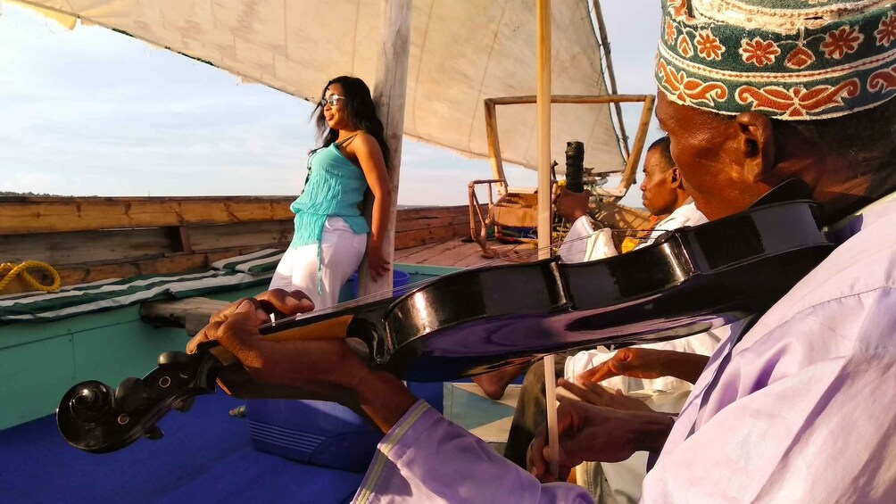 Picture 6 for Activity Zanzibar: Prison Island Tour with Lunch on the Sandbank