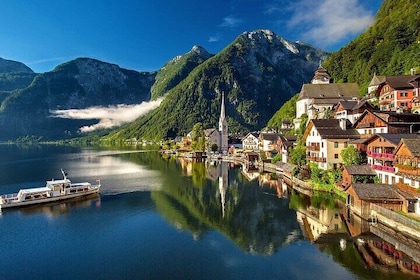 Private Tour Hallstatt City, Skywalk, and Salt Mine from Munich