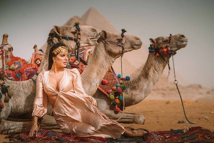 Egypt Luxury Photoshoot & Full Day Private Day Tour at Giza