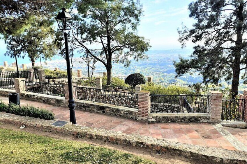 Garden area and lookout