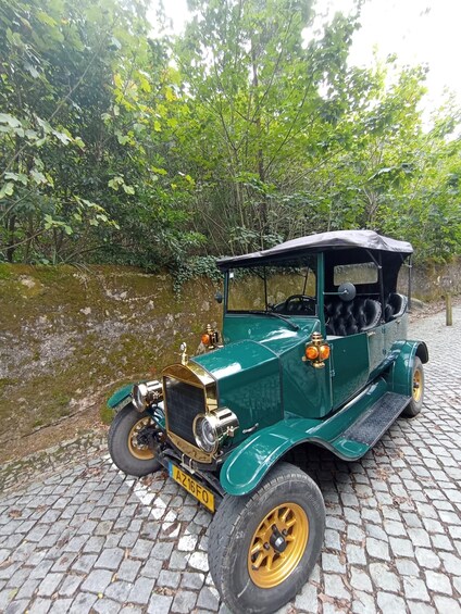 Picture 2 for Activity Sintra: 2 Hours Guided Sightseeing Tour by Vintage Tuk/Buggy