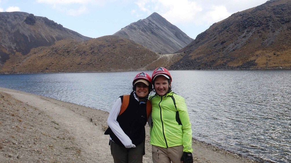 From Mexico City: Full Day Volcano Crater and Lake Hike