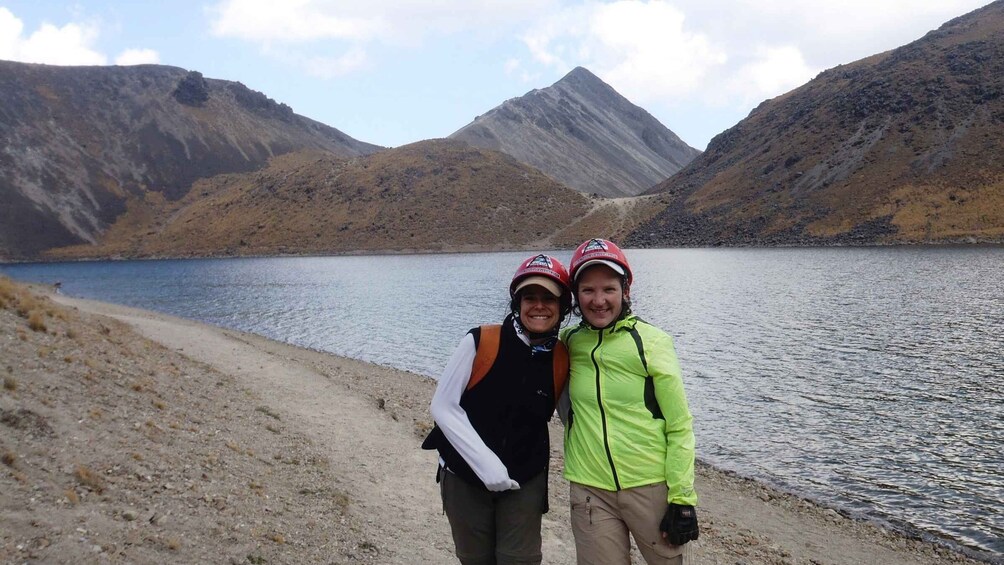 From Mexico City: Full Day Volcano Crater and Lake Hike